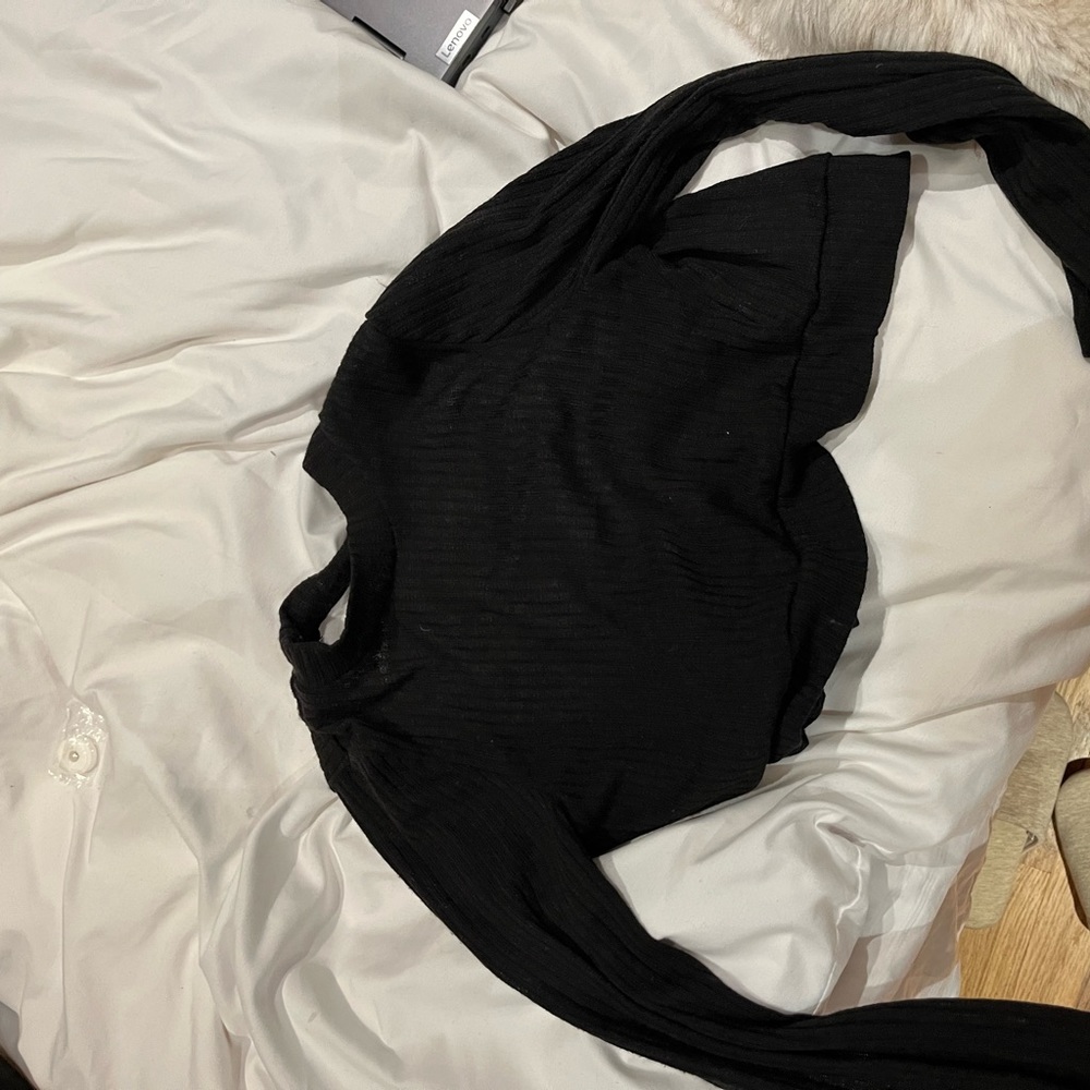 Backless black crop top